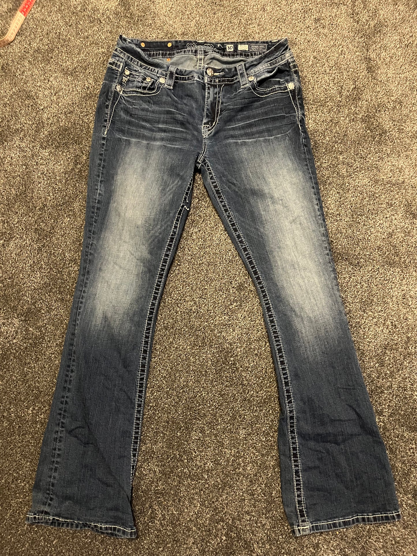 Miss Me Easy Boot Jeans - Storlek 30 (M)